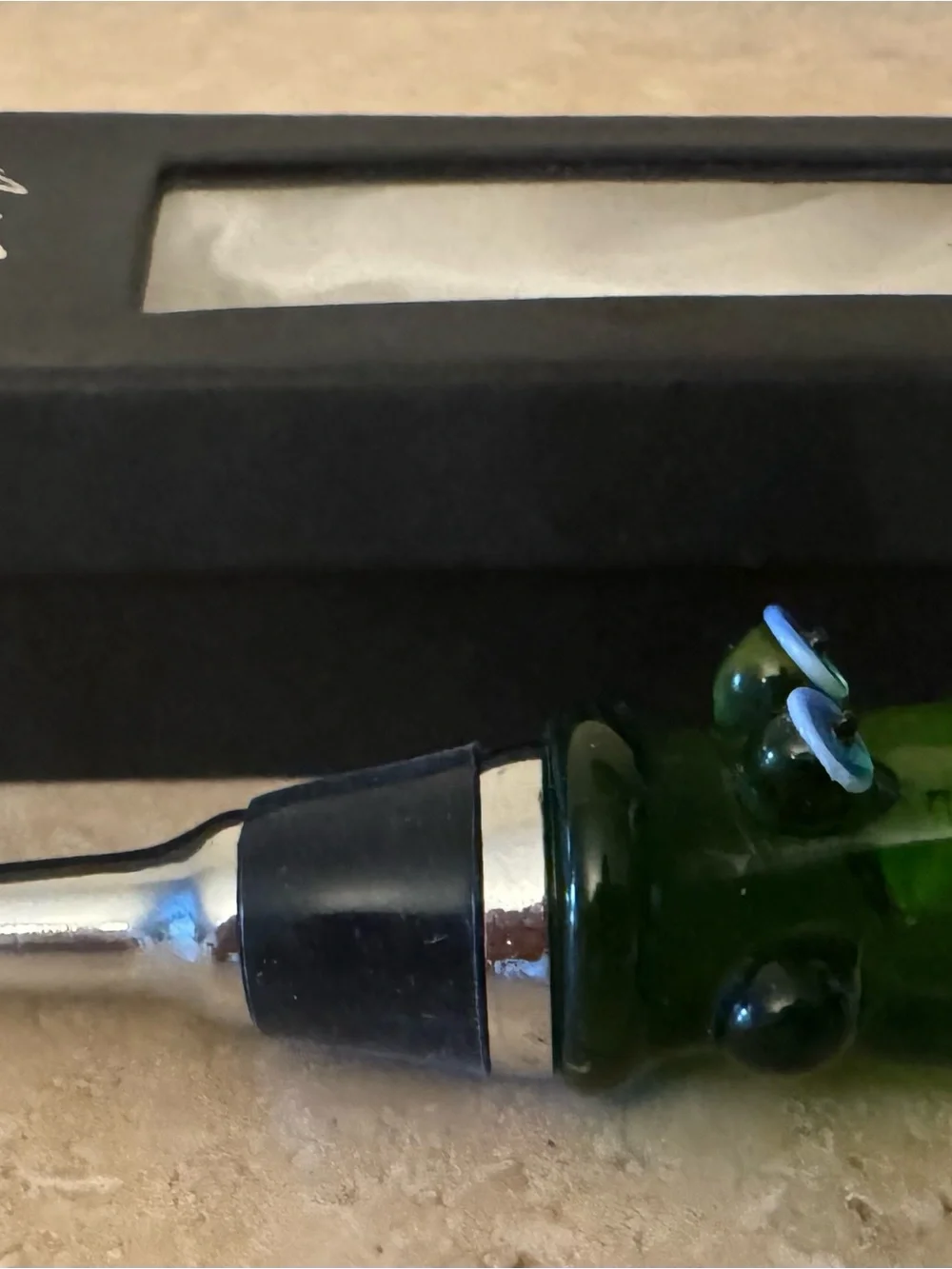 LSArts Alligator Handblown glass bottle stopper.